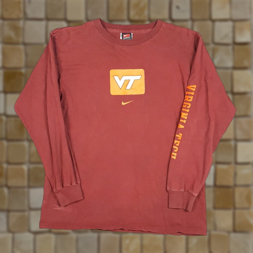 Nike VINTAGE Nike Virginia Tech Hokies T Shirt Center Swoosh Logo Men’s Medium Red 90s Y2K Sports Graphic Shirt Mens Size US M / EU 48-50 / 2 - 1 Thumbnail