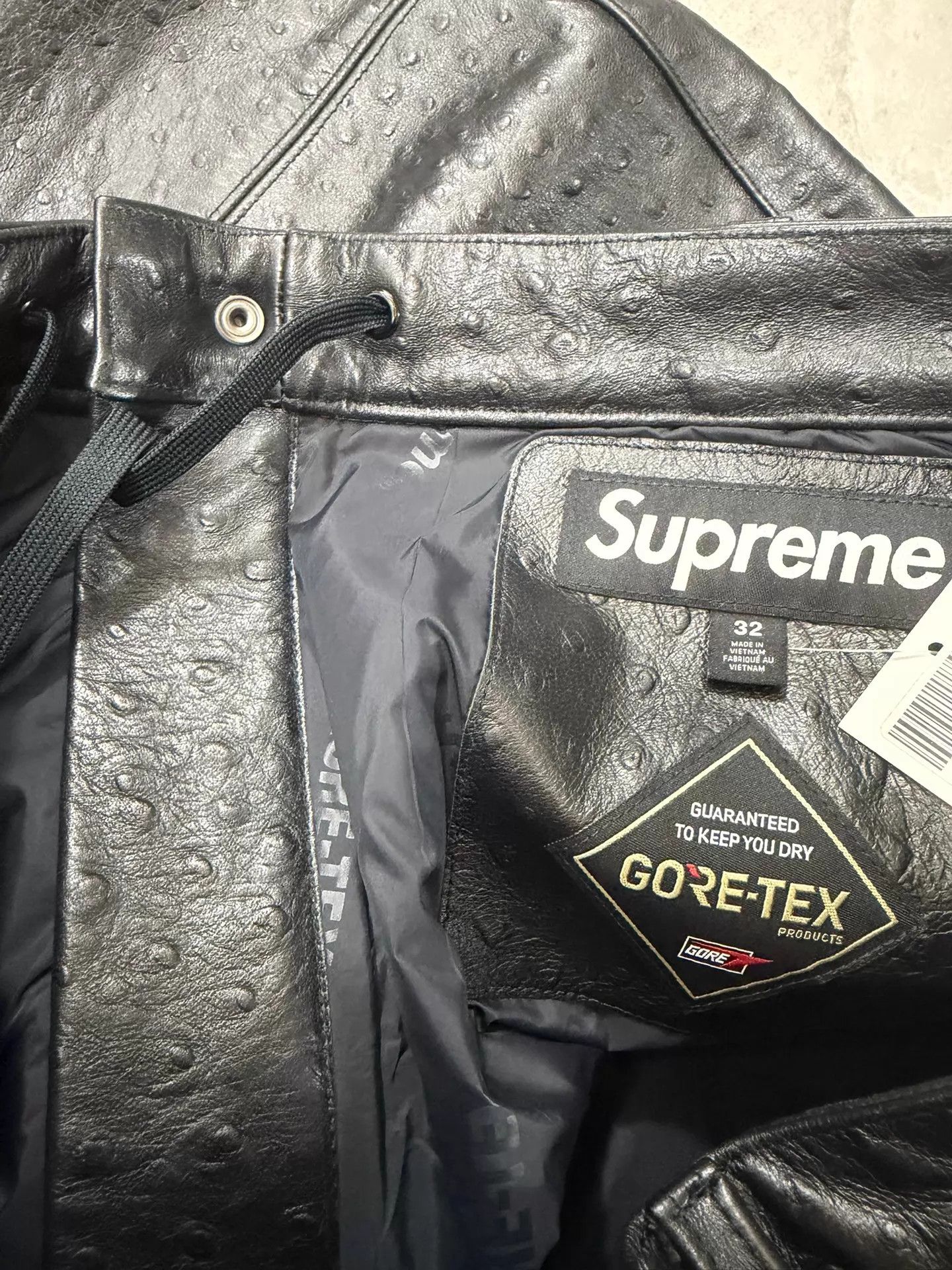 Supreme Supreme SS26 W6 GTX OstrichEmbossed LeatherPant BlackM Size US 32 / EU 48 - 4 Thumbnail