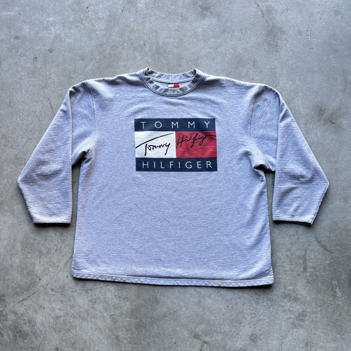 Tommy Hilfiger × Tommy Jeans × Vintage vintage 90s TOMMY HILFIGER Big Flag Logo Spellout sweatshirt Size US XL / EU 56 / 4 - 3 Thumbnail
