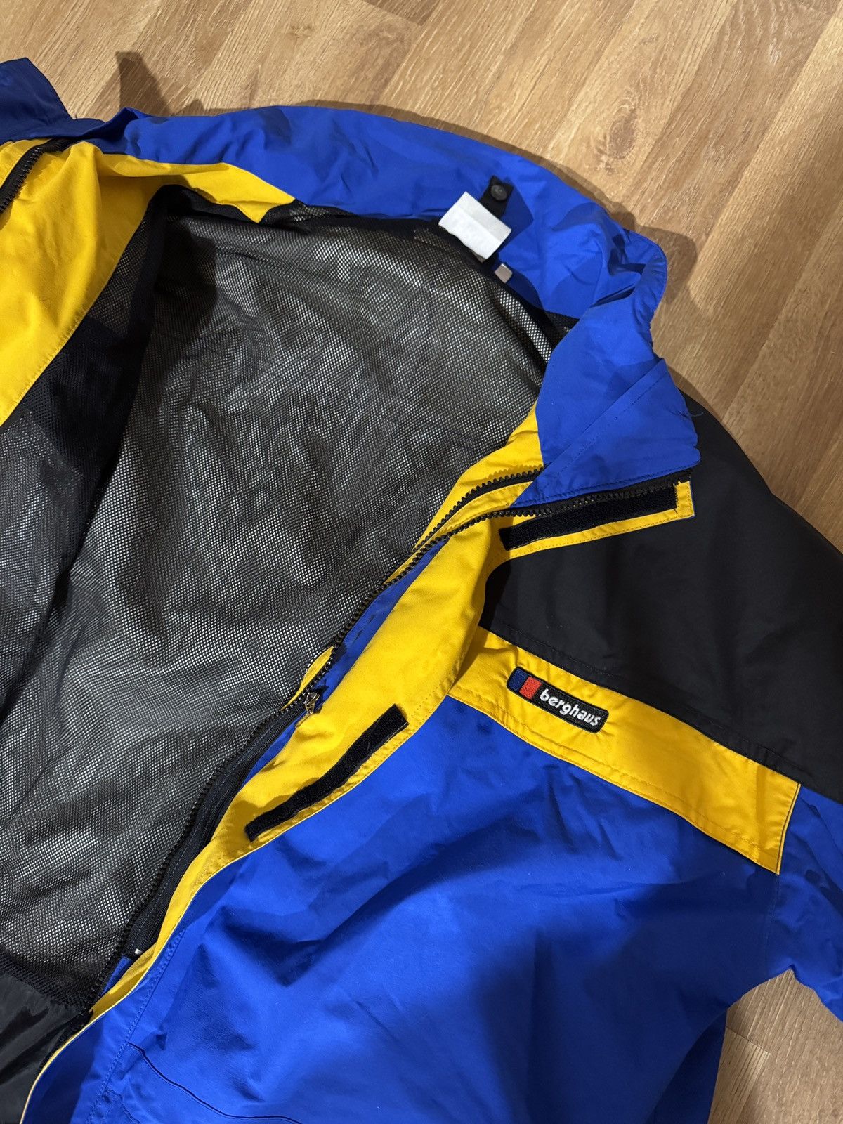 Berghaus 1990s Berghaus Larca Tracking jacket Size US XXL / EU 58 / 5 - 9 Thumbnail