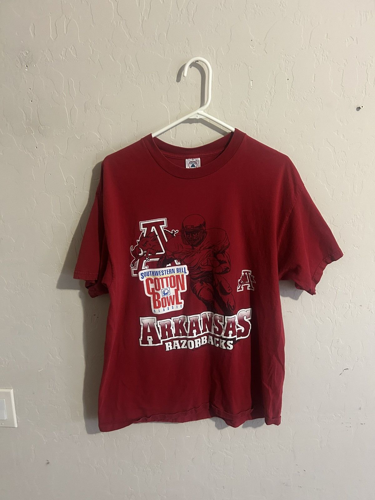 Vintage Vintage Arizona Razorbacks Football Shirt Size XL Size US XL / EU 56 / 4 - 4 Thumbnail