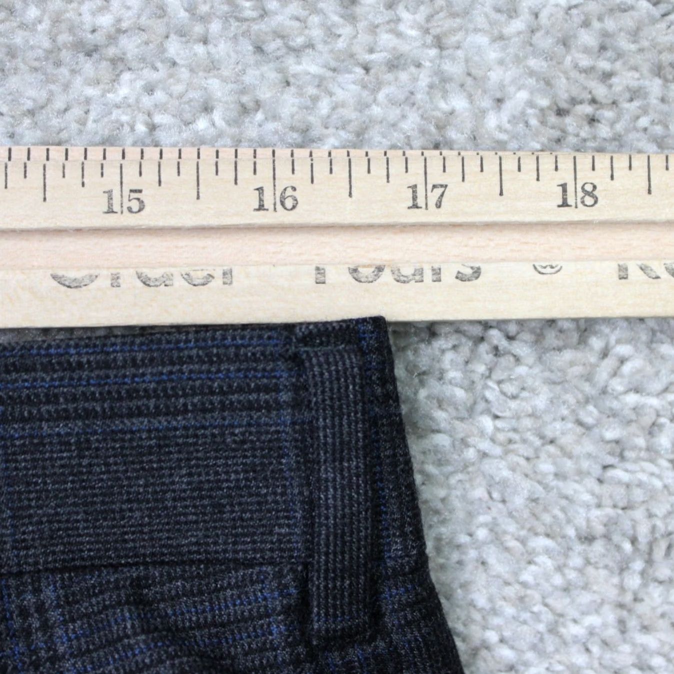 Jos. A. Bank Jos. A. Bank Pants Mens 34 Regular Gray Check 100% Wool Pleated Cuffed Dress Trousers Size US 34 / EU 50 - 7 Thumbnail