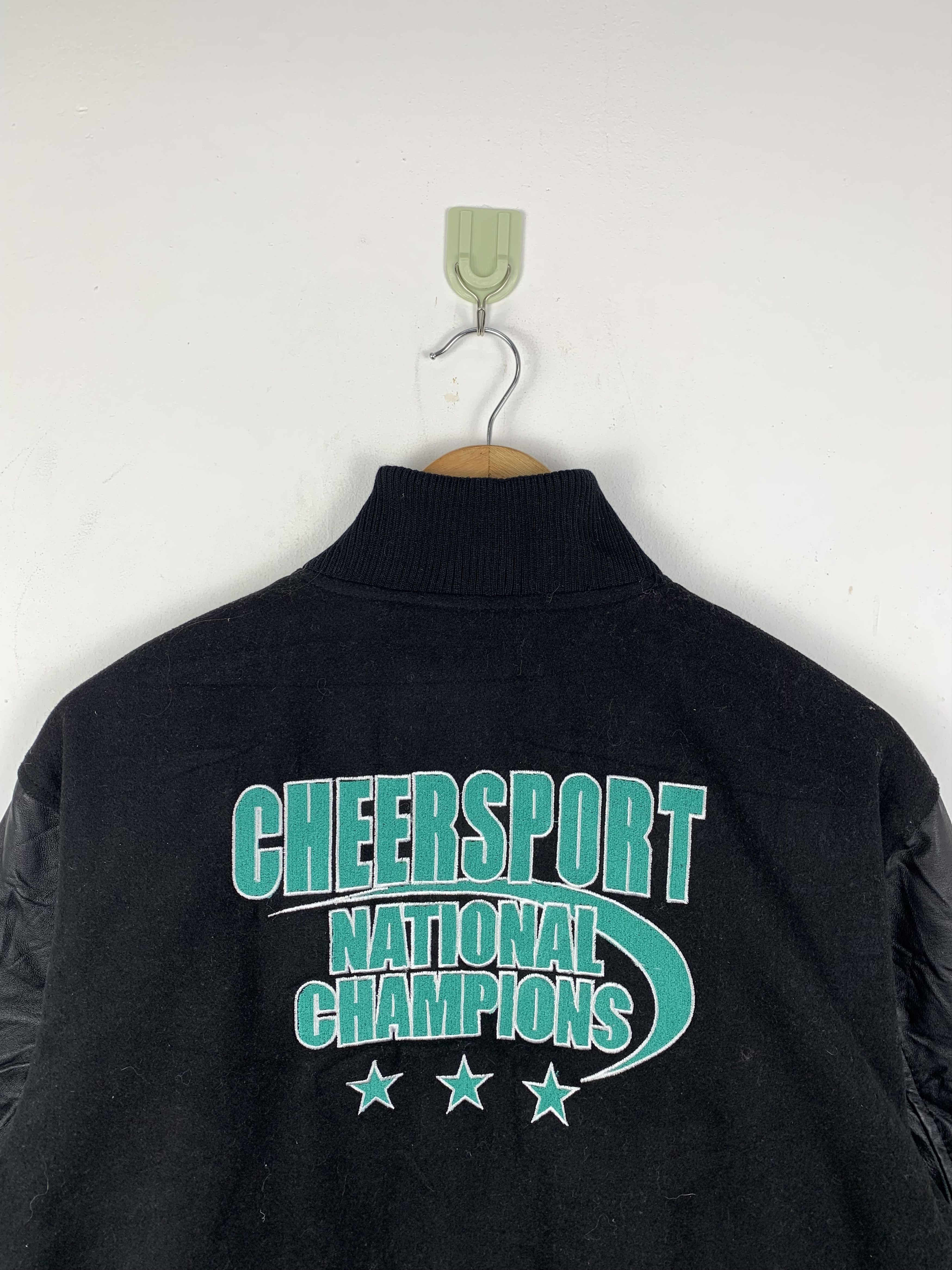 Vintage Vintage 90s Cheersport Sleeve Leather Varsity Jacket V0509 Size US M / EU 48-50 / 2 - 4 Thumbnail