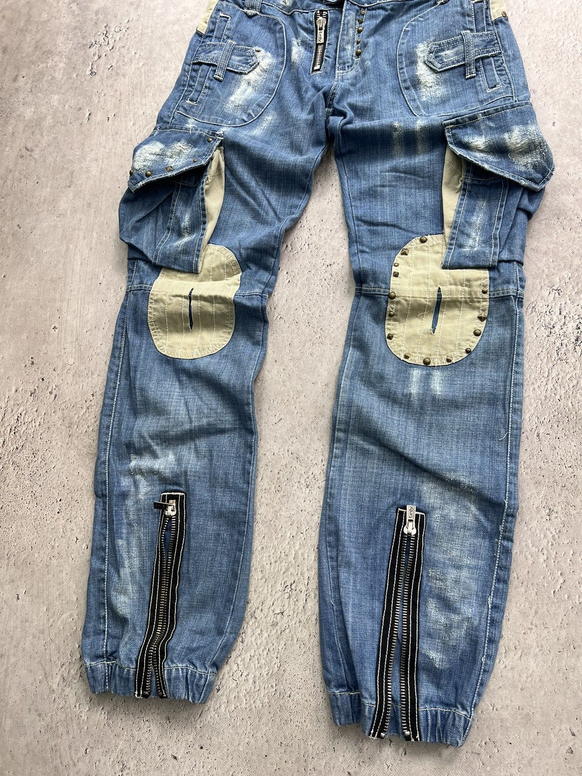 Japanese Brand × Junya Watanabe Dirty pants Faded Crash denim thrashed y2k distressed jeans Size US 30 / EU 46 - 2 Thumbnail