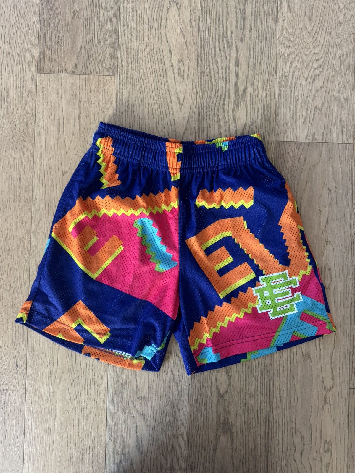 Eric Emanuel Eric Emanuel “Fiesta” Shorts BRAND NEW (Size Small) Size US 30 / EU 46 - 1 Thumbnail