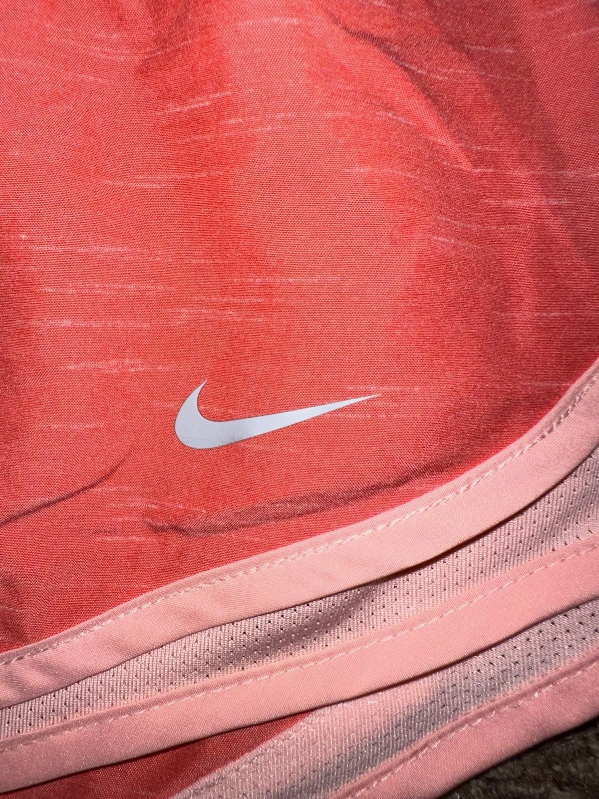 Nike Nike Tempo Women's Running Shorts (Plus Size) Size 40" / US 18 - 2 Thumbnail
