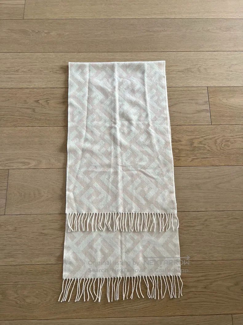 Fendi Fendi size 170*45cm Nude cashmere fringed scarf Size ONE SIZE - 1 Thumbnail