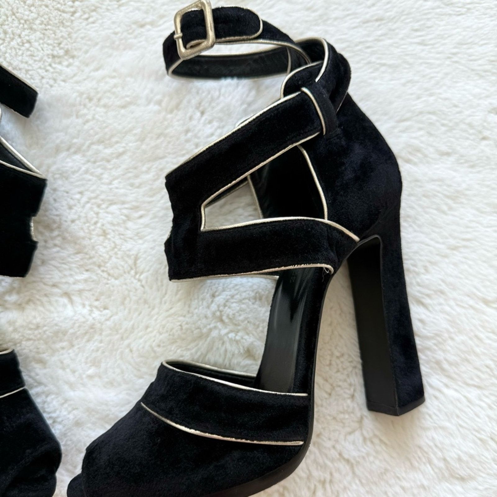 Hermes HERMES Judith velvet shoes size 38 Authentic Retail 1350$ Size US 8 / IT 38 - 2 Thumbnail
