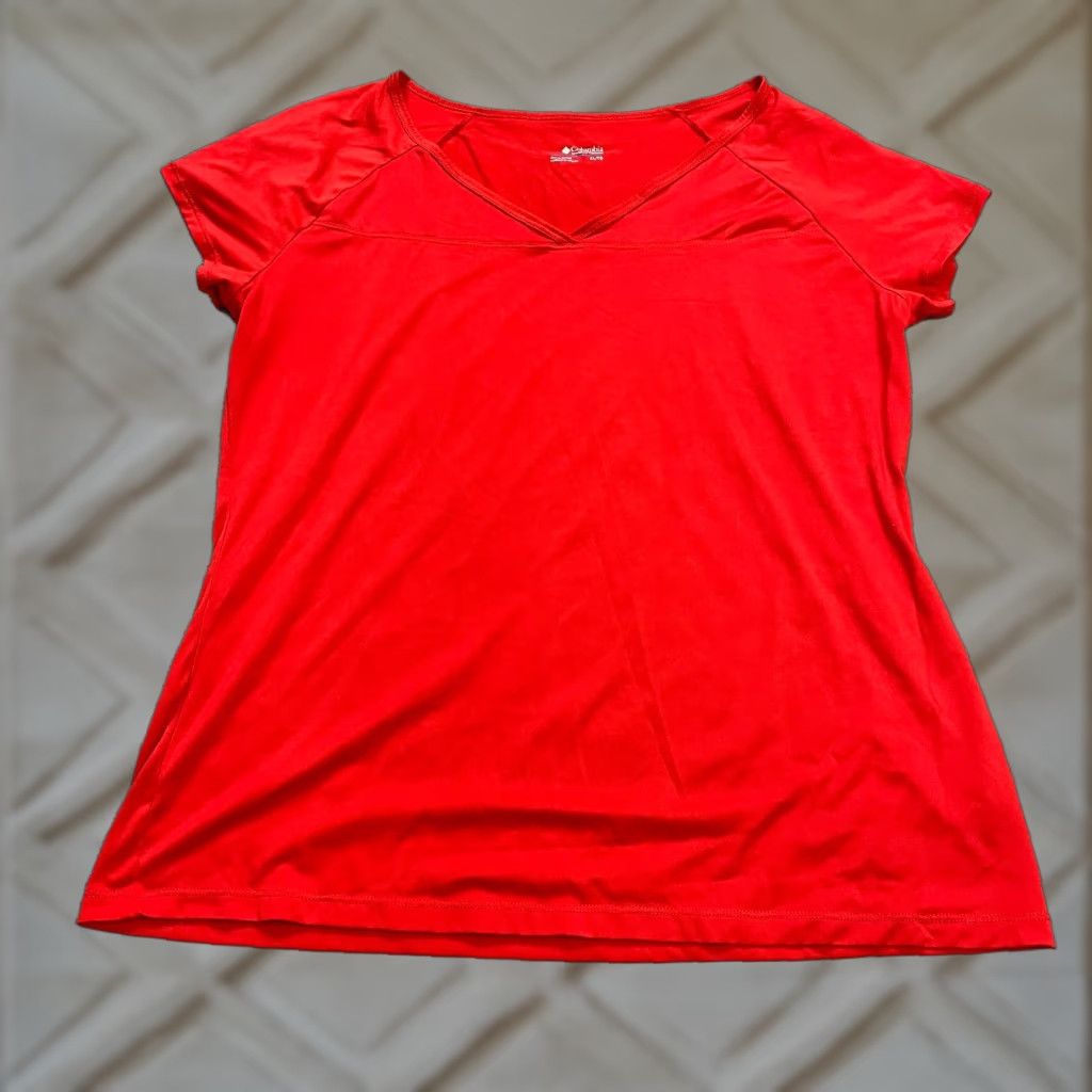 Vintage Columbia Top Women XL Red Active Raglan Short Sleeve V-Neck Casual Athleisure Size XL / US 12-14 / IT 48-50 - 1 Thumbnail