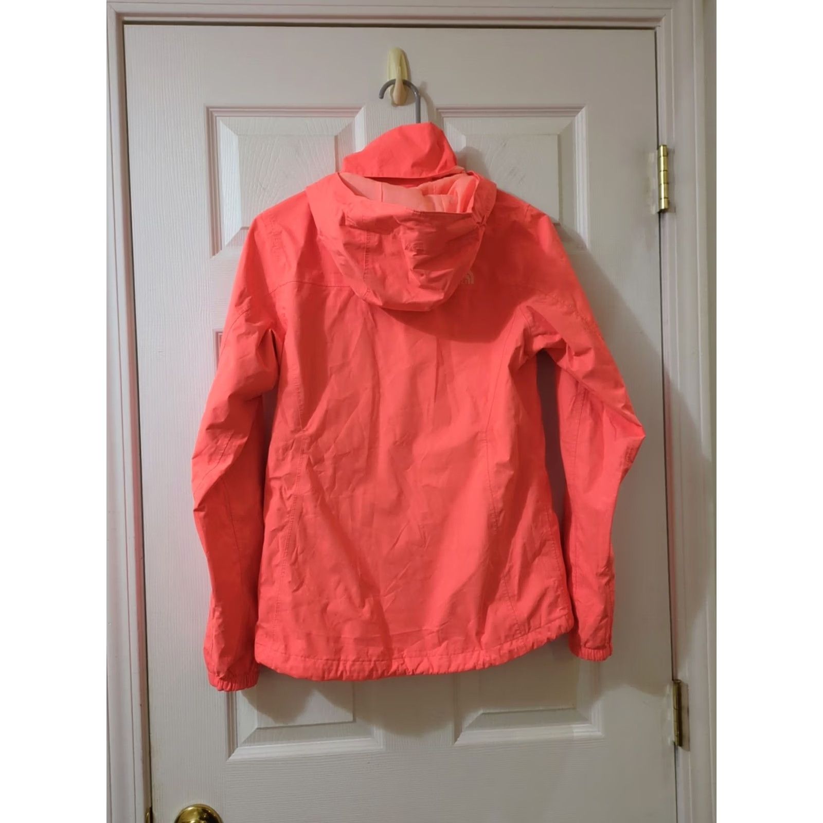 The North Face VINTAGE The North Face Waterproof DryVent Hooded Rain Jacket Parka Orange Small Women Size S / US 4 / IT 40 - 2 Thumbnail