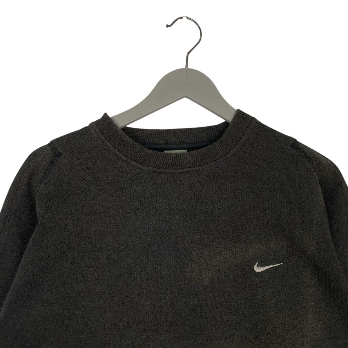 Other Vintage Nike Embroidered Crewneck Sweatshirt Size L Size US L / EU 52-54 / 3 - 4 Thumbnail