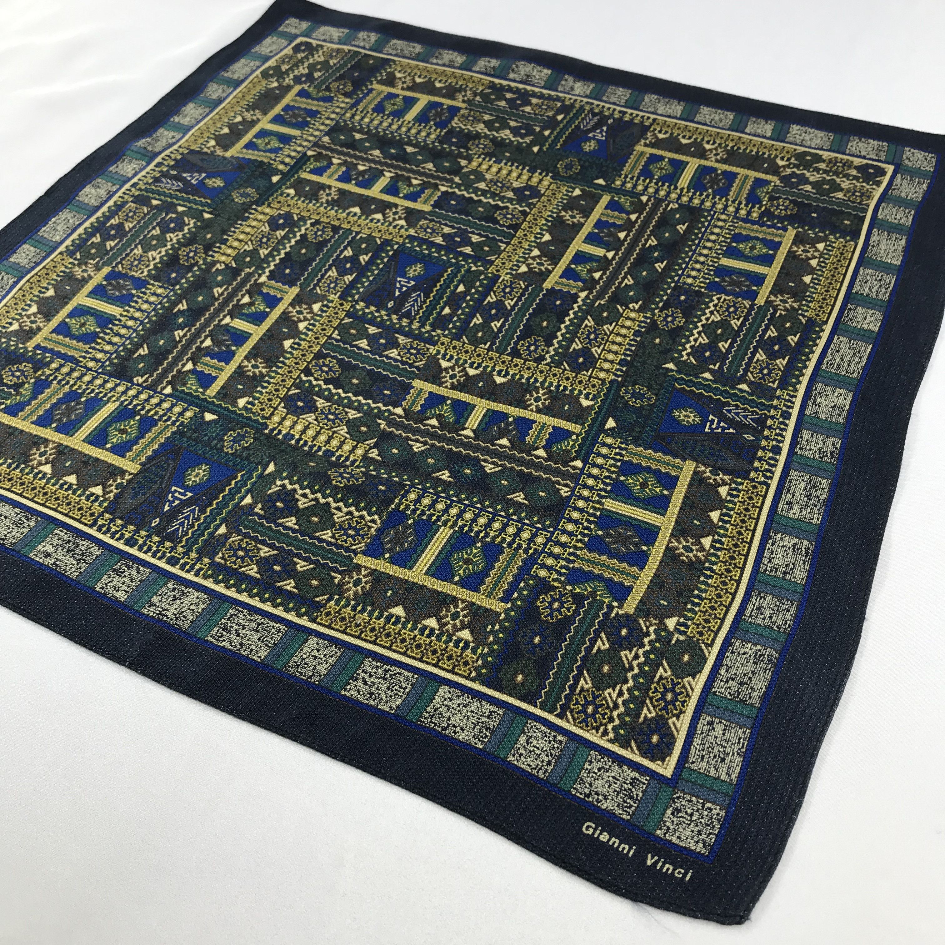 Vintage Gianni Vinci Bandana / Handkerchief / Neckerchief - S2563 Size ONE SIZE - 2 Thumbnail
