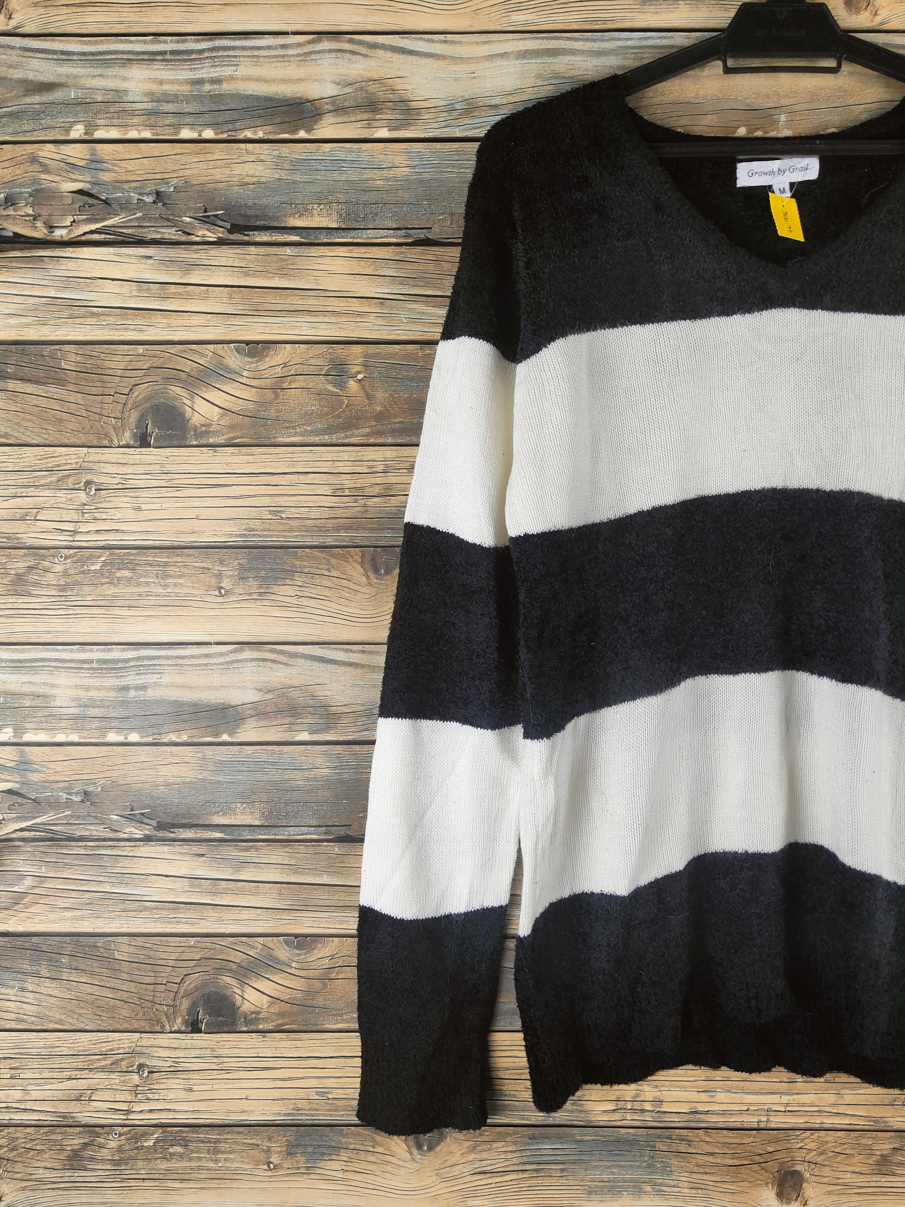 Japanese Brand DL Growth by Grail Black White Knitwear Sweatshirts #46-976 Size US M / EU 48-50 / 2 - 3 Thumbnail