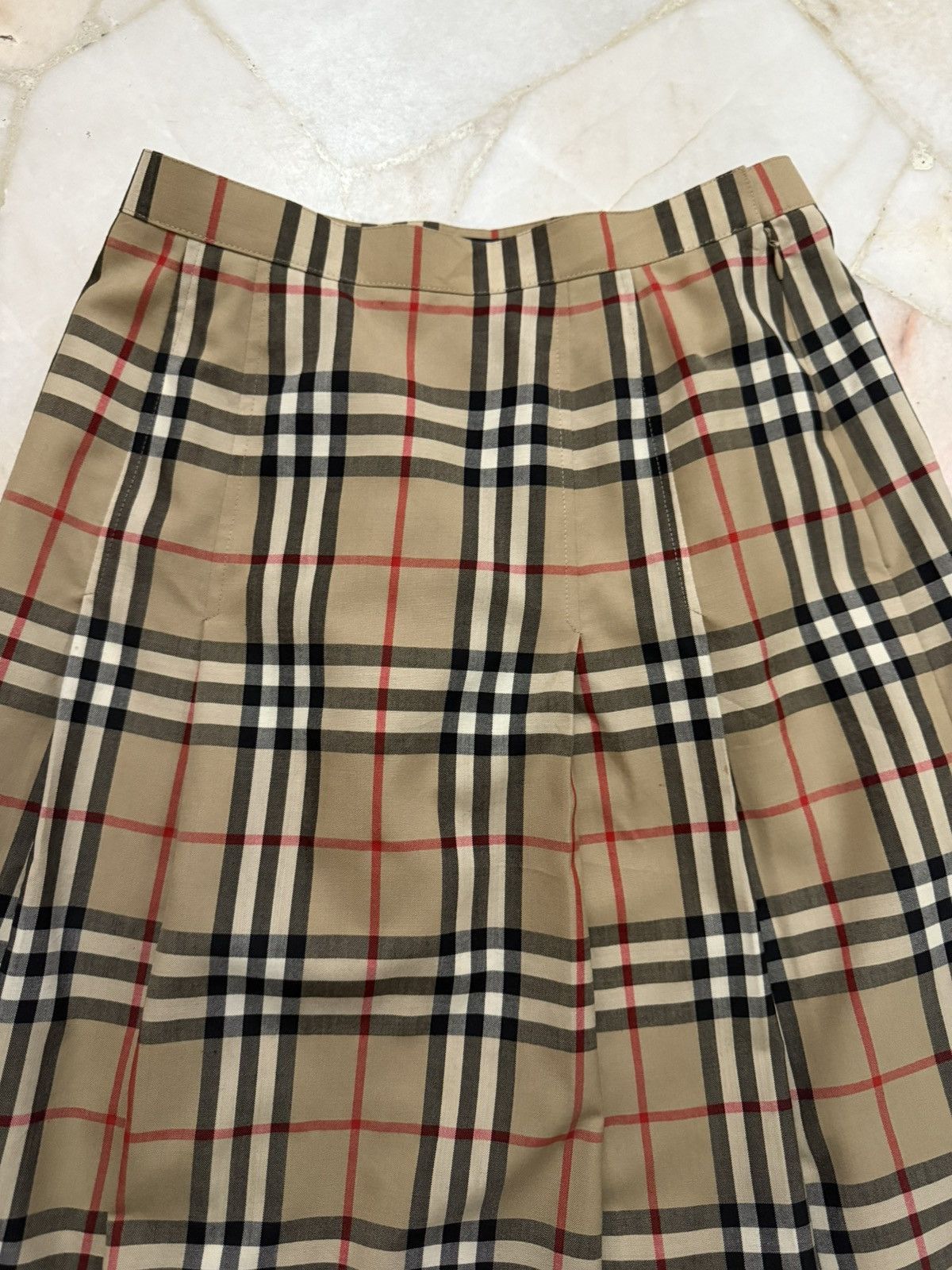 Burberry Vintage Burberrys Nova Check skirt Size 28" / US 6 / IT 42 - 2 Thumbnail