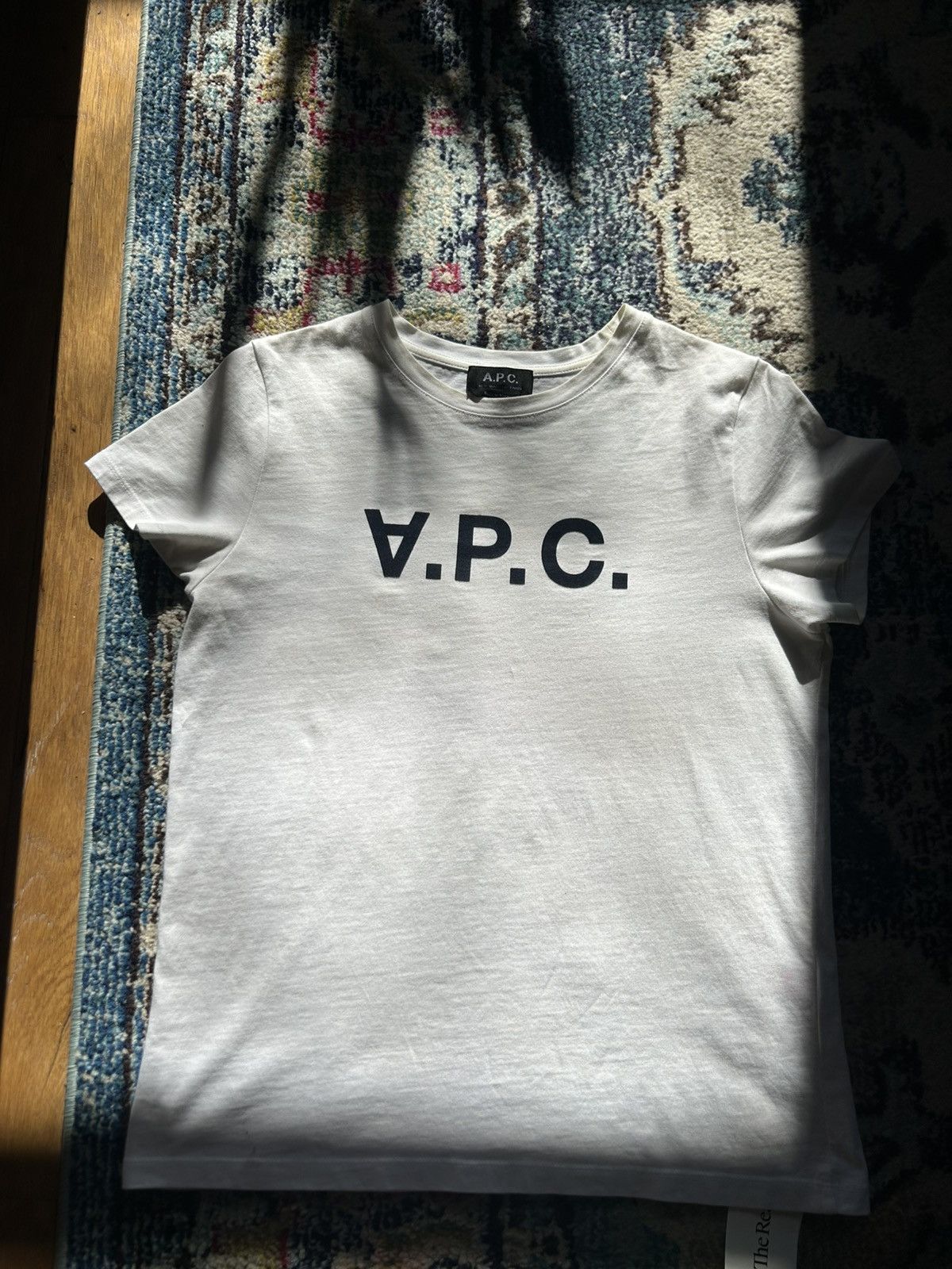 A.P.C. A.P.C. Upside Down Logo T-shirt Size S / US 4 / IT 40 - 2 Thumbnail