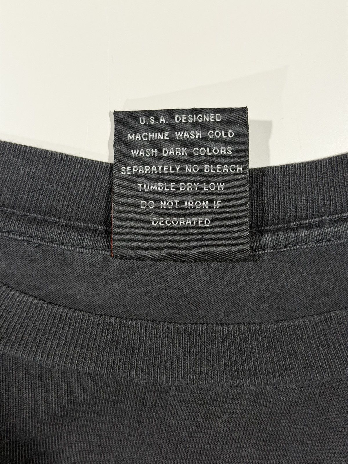 Band Tees 1990s Vintage Nirvana Kurt Cobain Single Stitch Faded Tee L Size US L / EU 52-54 / 3 - 10 Thumbnail