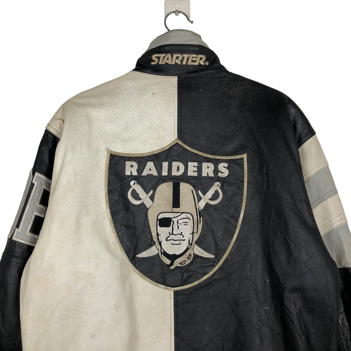 Starter 🔥VINTAGE LEATHER JACKET STARTER RAIDERS NFL BIG LOGO Size US M / EU 48-50 / 2 - 11 Thumbnail