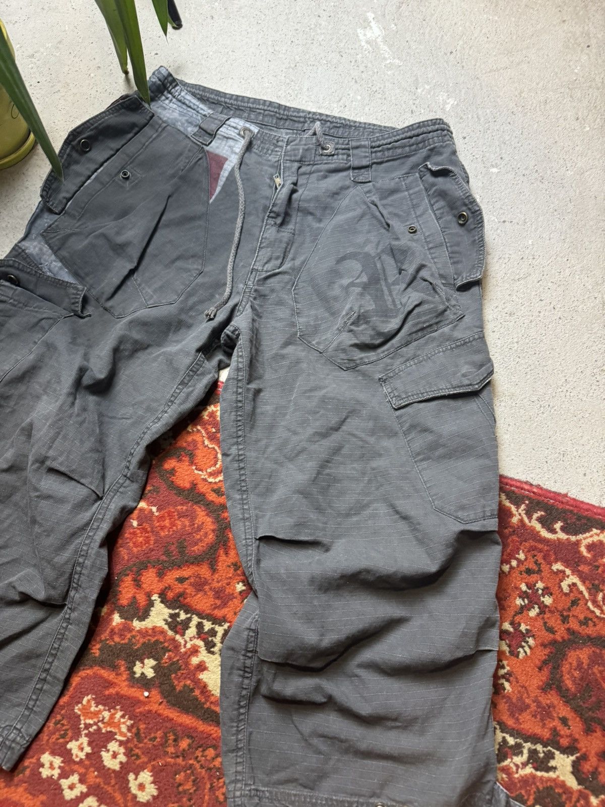 Ringspun × Vintage Vintage Y2K Ringspun Art Avantgarde Cargo Military Shorts Size US 33 - 2 Thumbnail