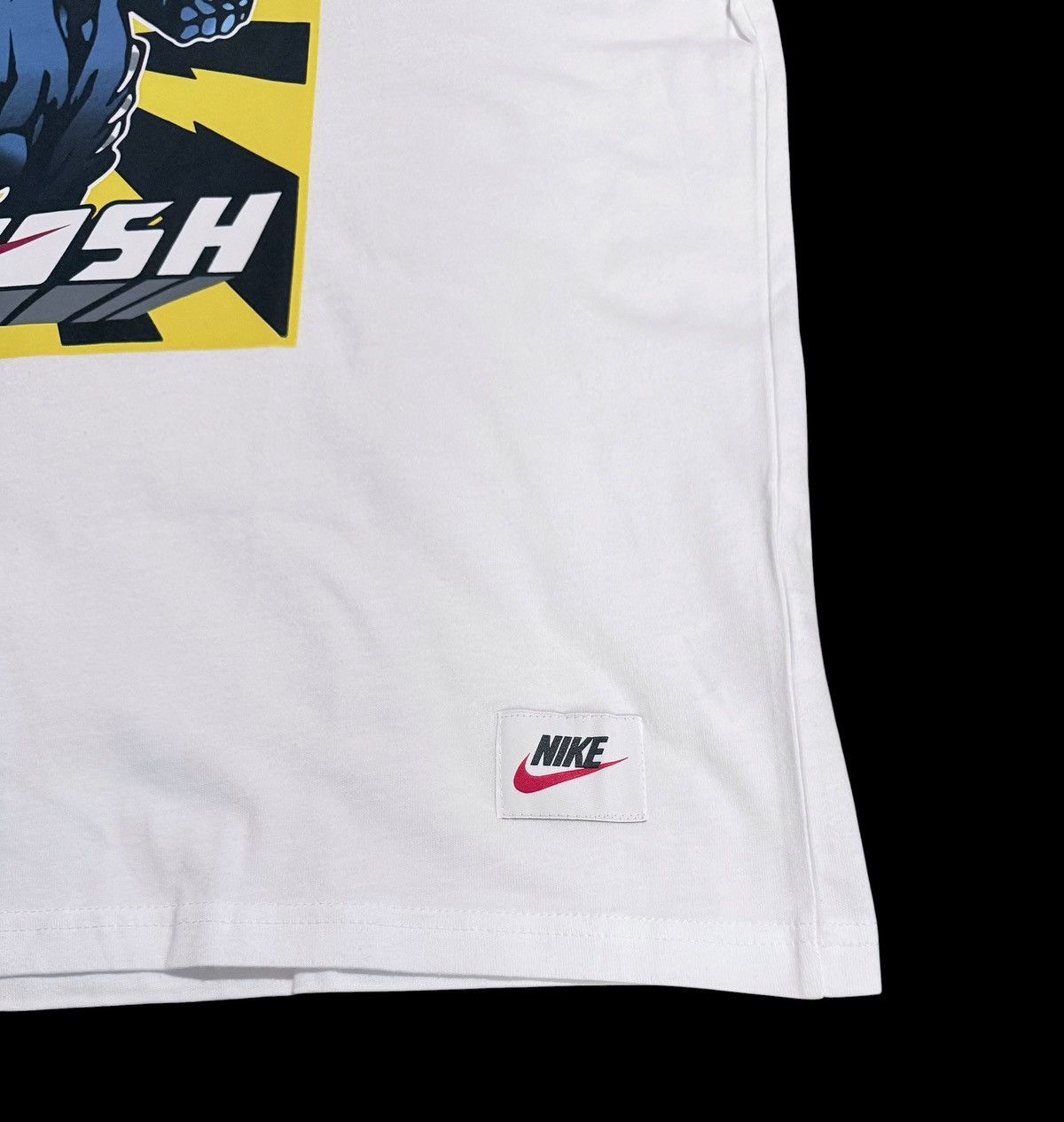 Nike Nike M90 white Tee Hero Graphic Sz Large HJ3672-006 NWT Size US L / EU 52-54 / 3 - 3 Thumbnail