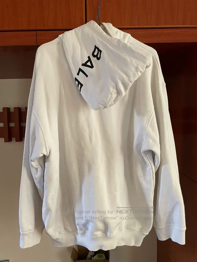 Balenciaga Balenciaga Letter print white sweater, size M Size US M / EU 48-50 / 2 - 1 Thumbnail