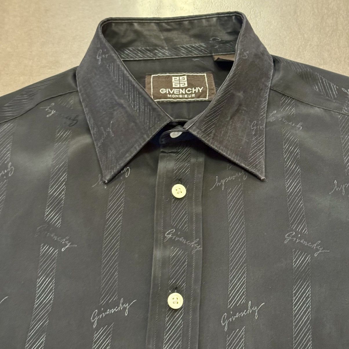 Givenchy Vintage Givenchy Monsieur Black Logo Pattern Dress Shirt, M Size US M / EU 48-50 / 2 - 2 Thumbnail