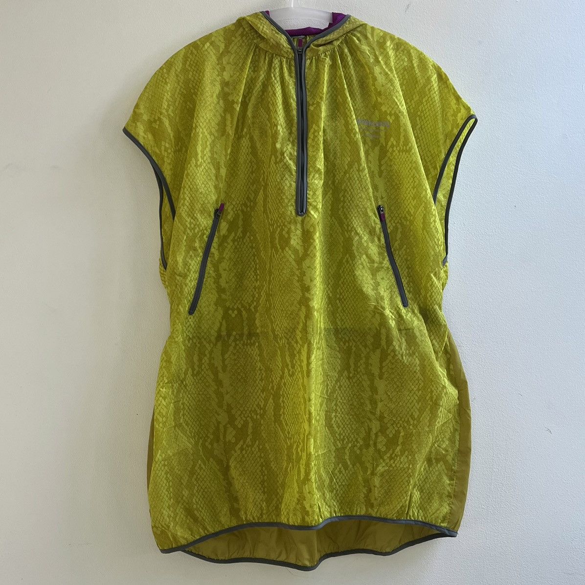 Gyakusou × Undercover UNDERCOVER LAB GYAKUSOU SNAKE PRINT RUNNING WINDBREAKER Size US M / EU 48-50 / 2 - 1 Thumbnail