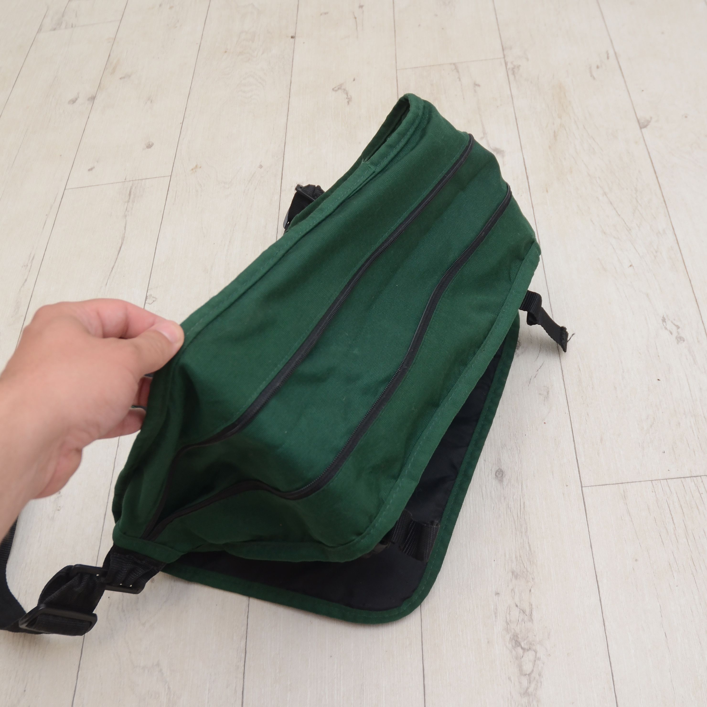 Eastpak Vintage Eastpak Teal Green Nylon Zipper Adjustable Made USA Size ONE SIZE - 7 Thumbnail