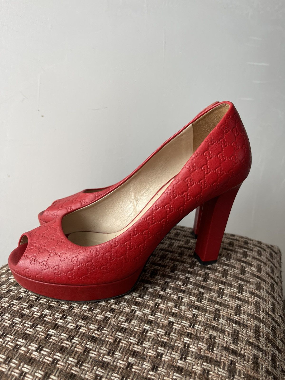 Gucci Authentic GUCCI Red Guccissima Leather Heels Pumps Size 37.5 Size US 7.5 / IT 37.5 - 5 Thumbnail