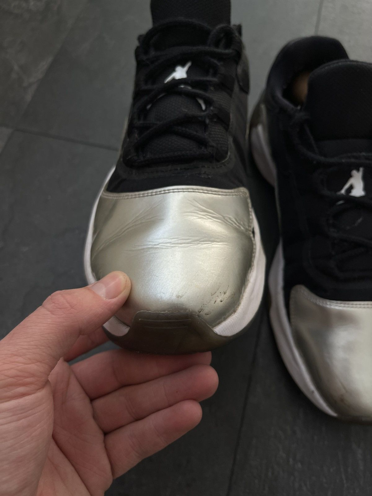 Jordan Brand Air Jordan 11 CMFT Low Silver Toe Size US 10.5 / EU 43-44 - 6 Thumbnail
