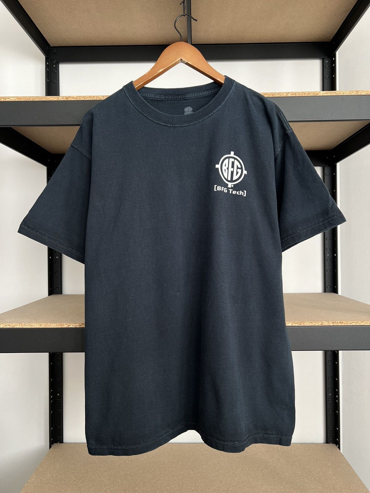 Vintage Vintage 2000s BFG Tech The Gamer's Choice Black T-shirt Size US XL / EU 56 / 4 - 3 Thumbnail