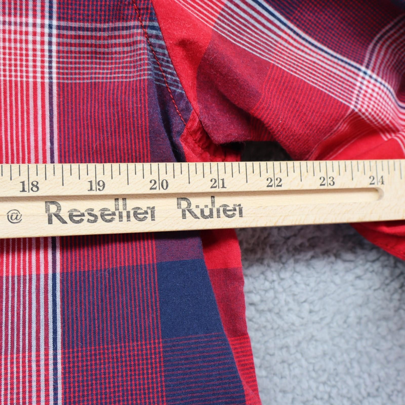 American Rag Men Large American Rag button down shirt Red Flannel Size US L / EU 52-54 / 3 - 4 Thumbnail