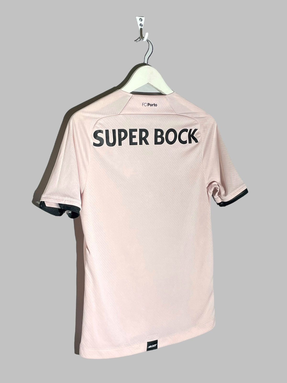 New Balance FC Porto New Balance 2022/2022 Third Football Shirt Soccer Size US S / EU 44-46 / 1 - 11 Thumbnail