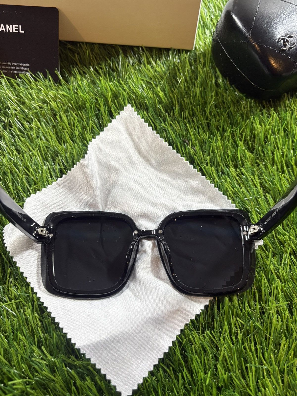 Chanel Chanel Square Sunglasses Size ONE SIZE - 2 Thumbnail