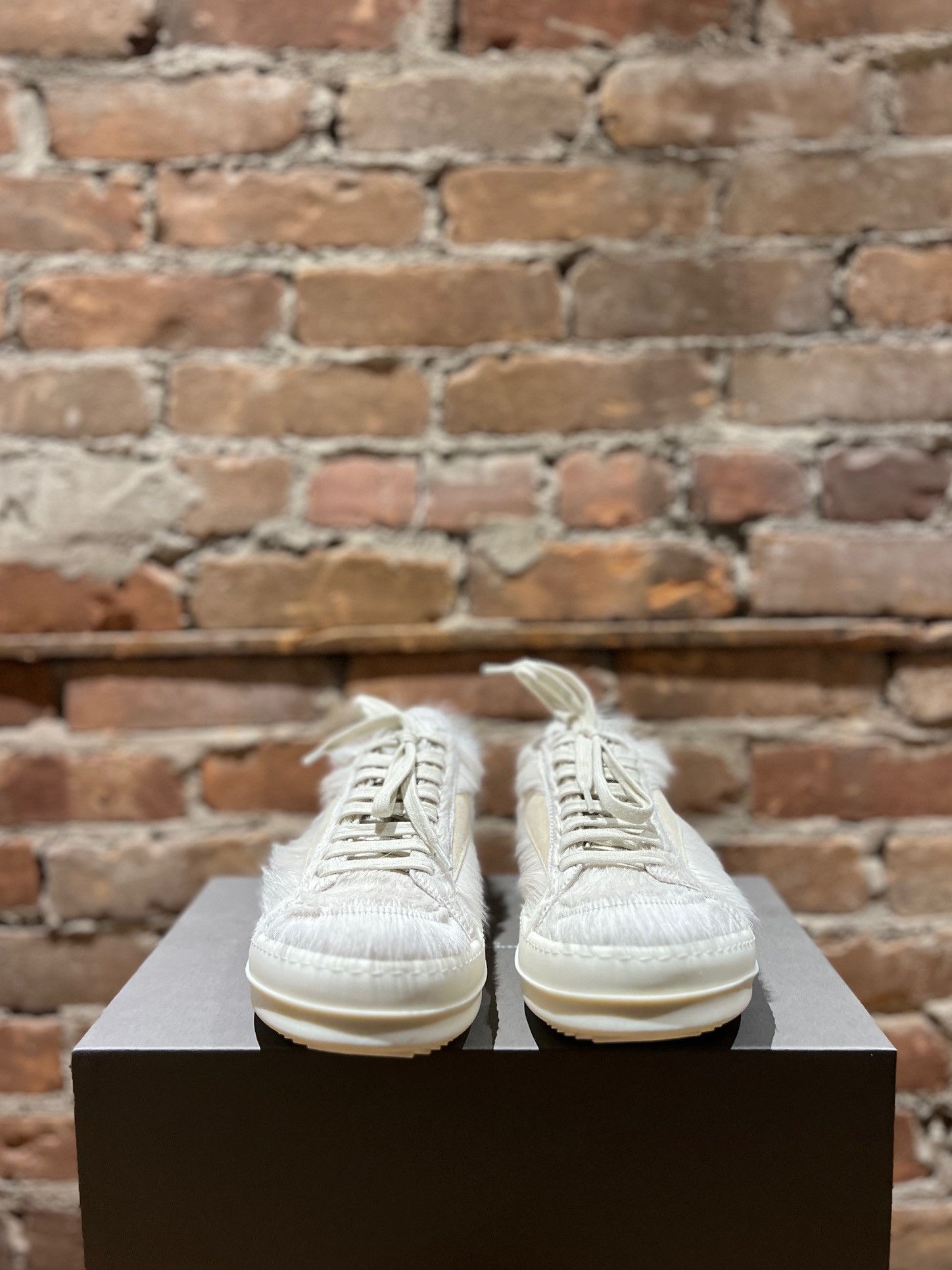 Rick Owens Rick Owens Vintage Sneaks “Milk” Pony Hair Size US 8 / EU 41 - 3 Thumbnail