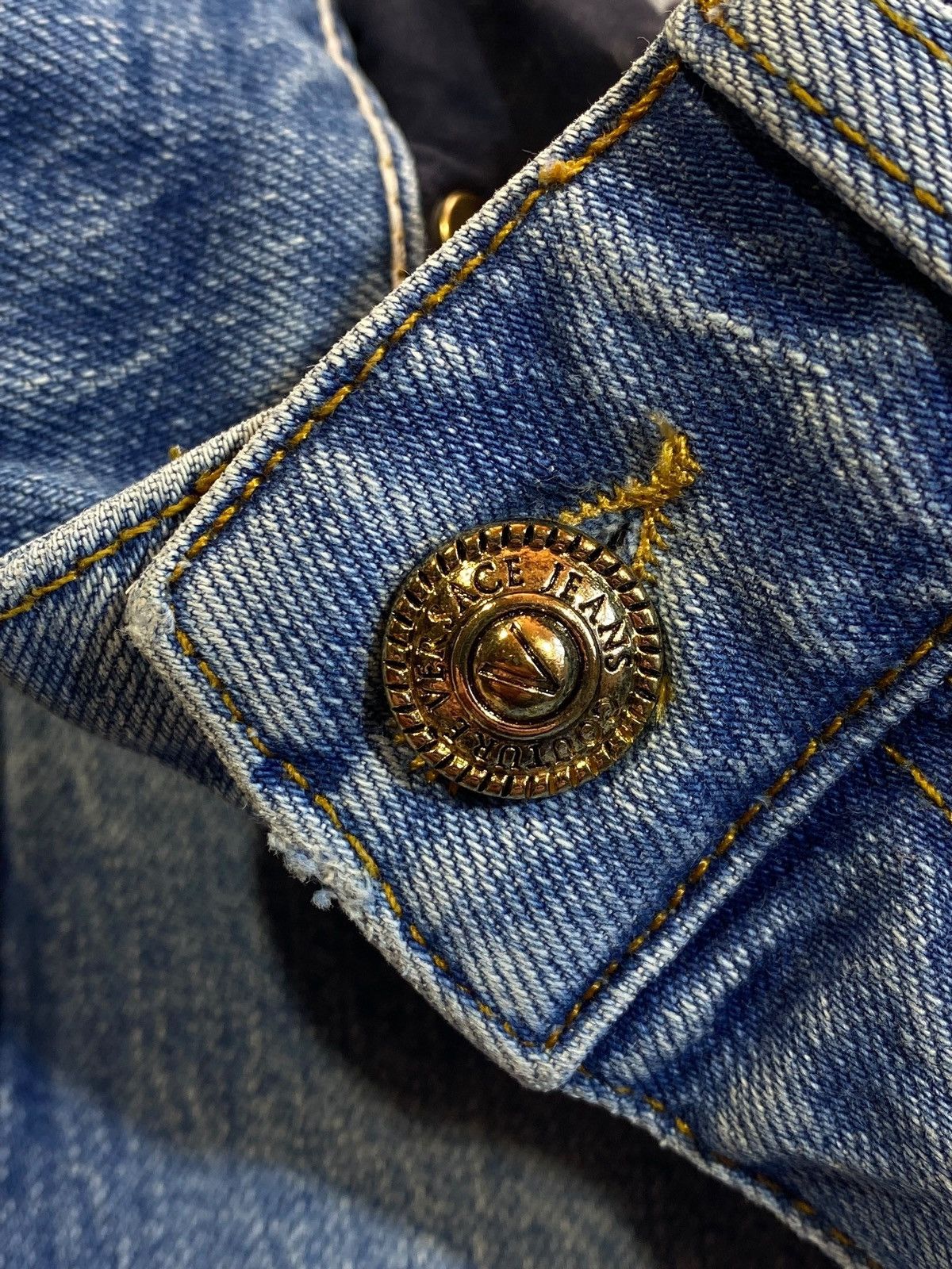 Versace Versace Jeans Couture Crop Flared Washed Denim Jeans Pants Size 28" / US 6 / IT 42 - 16 Thumbnail