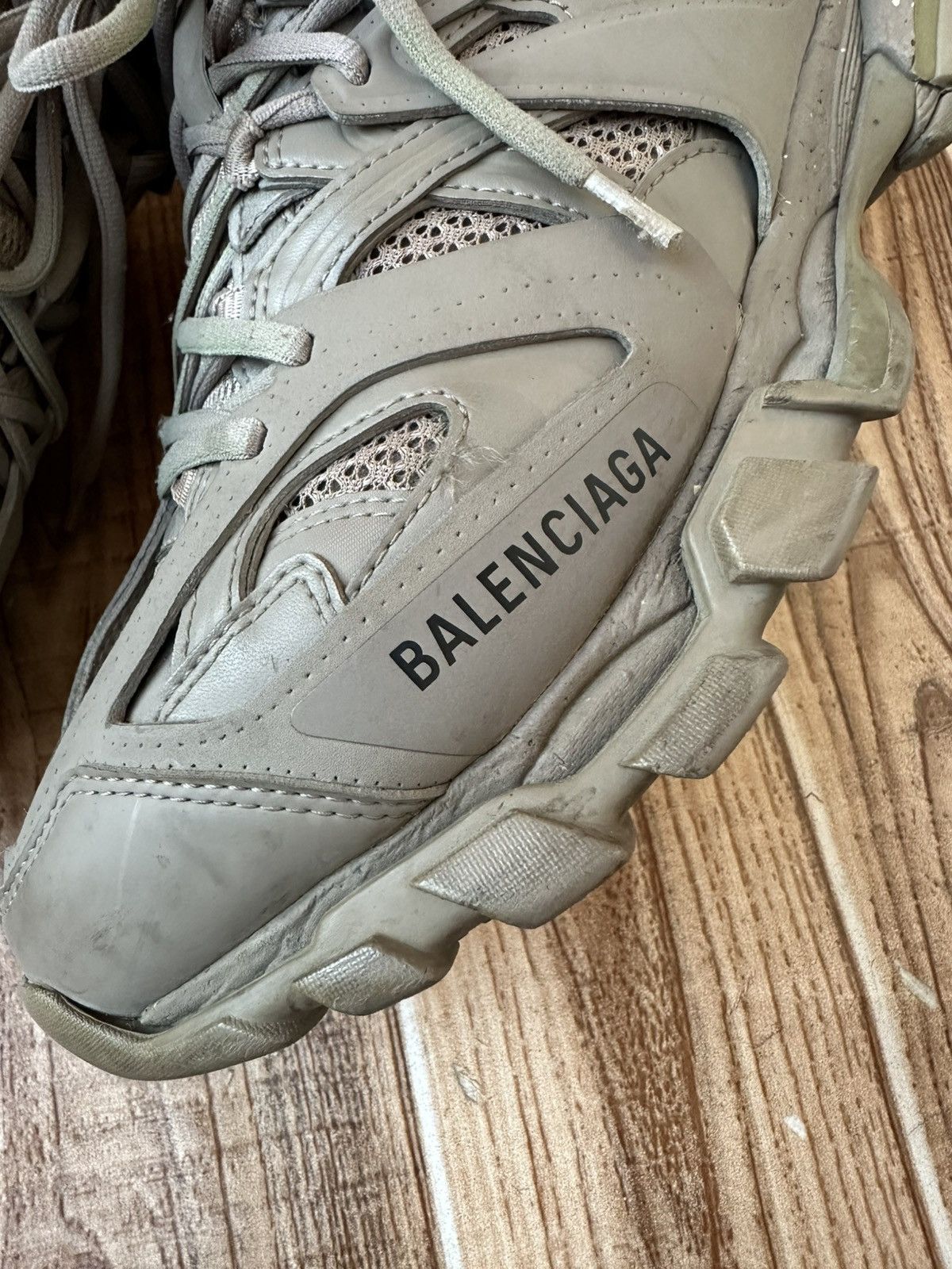 Balenciaga Balenciaga Track Sneakers Gray Lowtops Size US 9 / EU 42 - 8 Thumbnail