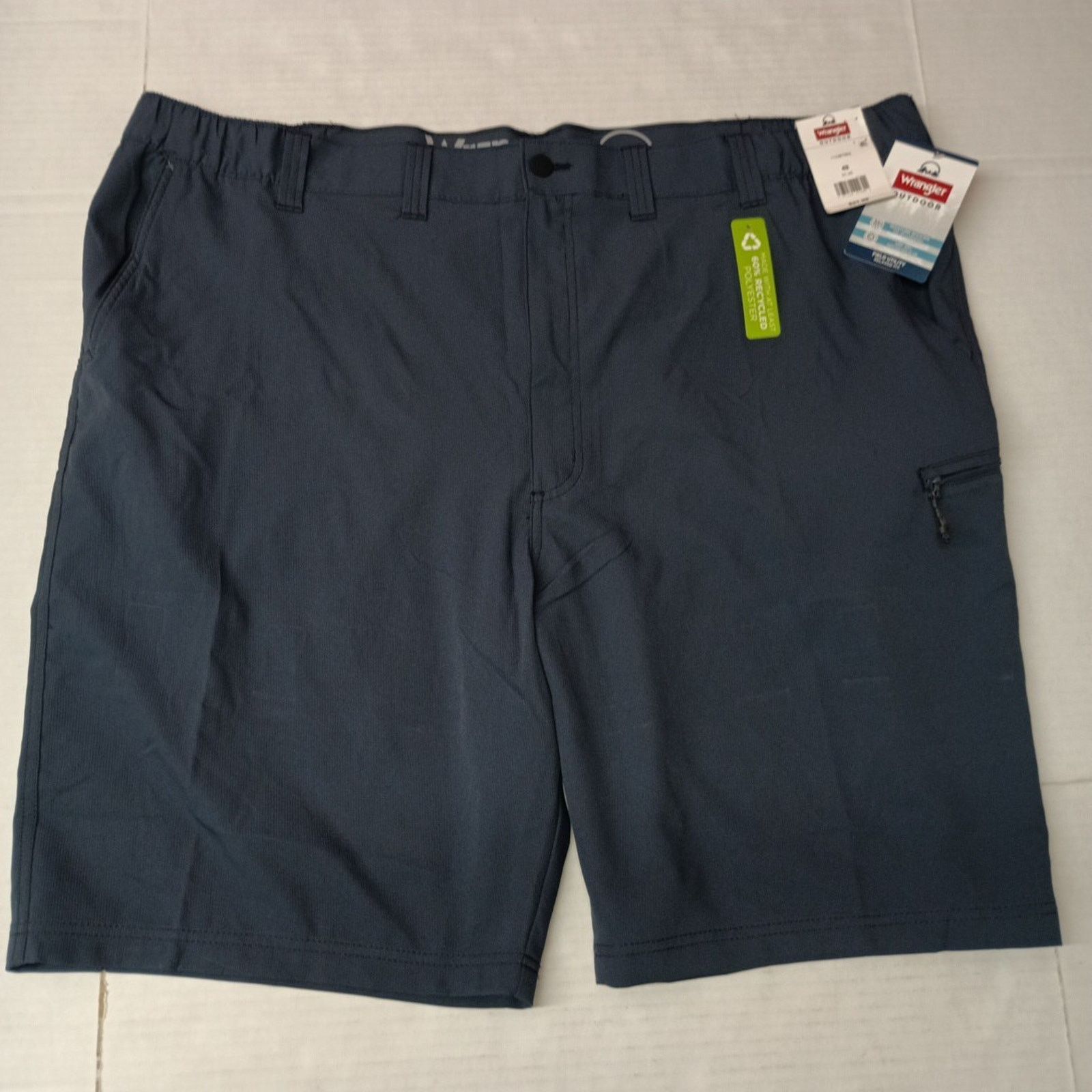 Wrangler Wrangler Men's Field Utility Shorts Size 48 Blue Relaxed Fit Size US 44 / EU 60 - 1 Thumbnail