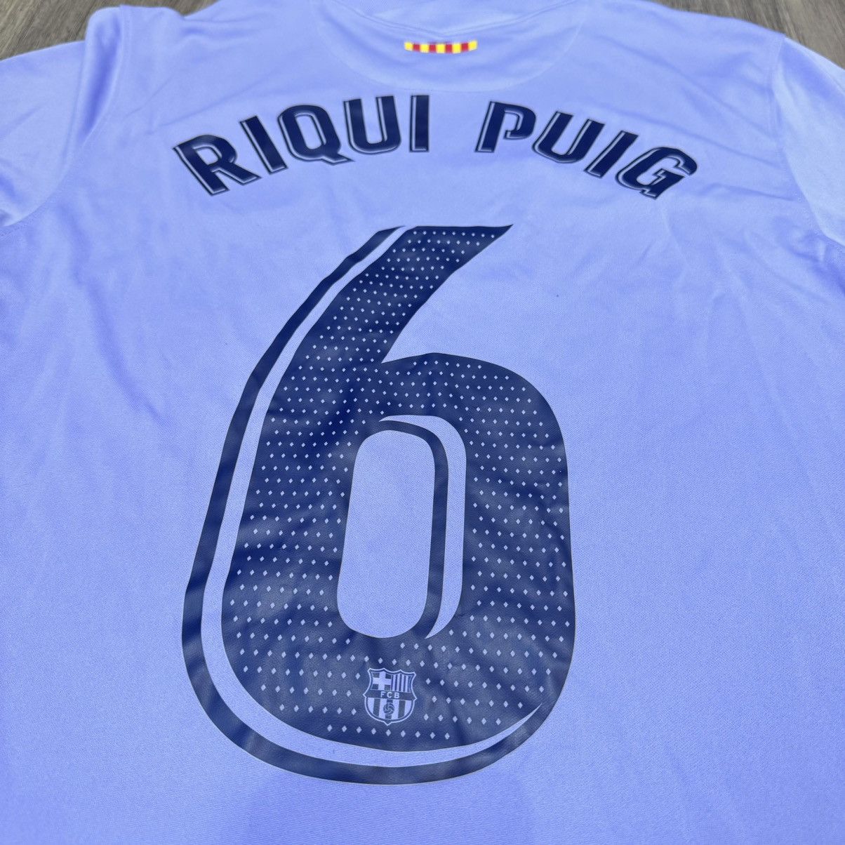 Nike Barcelona 21/22 away shirt #6 Riqui Puig Size US S / EU 44-46 / 1 - 4 Thumbnail