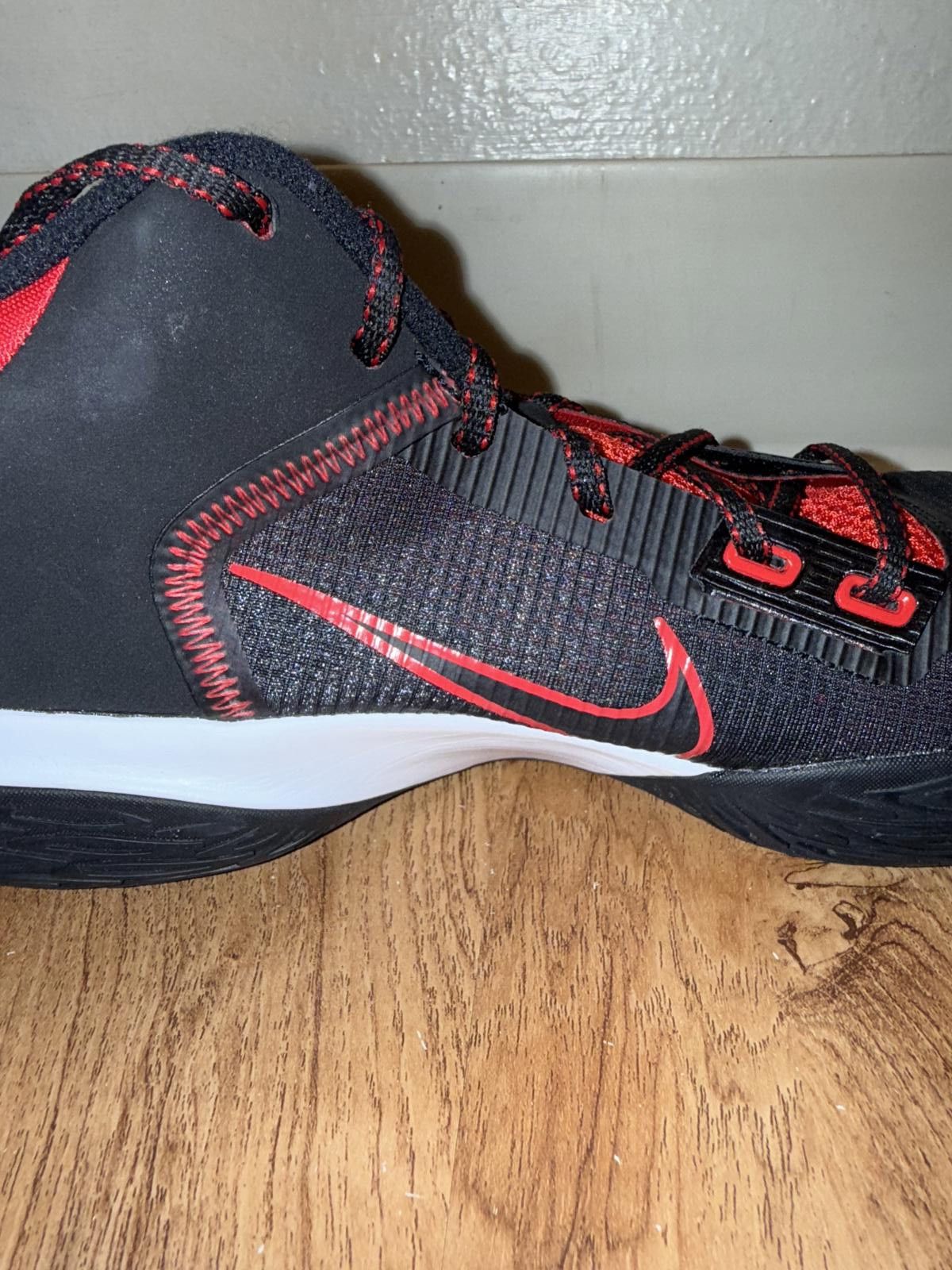 Nike Nike Kyrie 4 Flytrap Black University Red Size US 9 / EU 42 - 9 Thumbnail