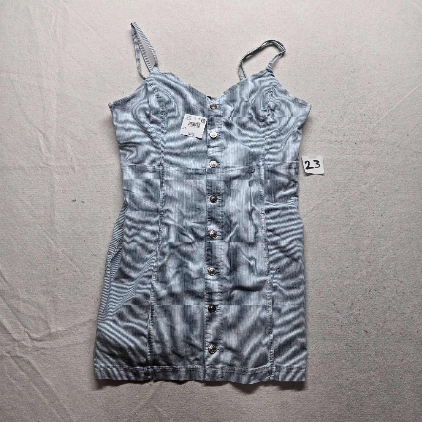 American Eagle Outfitters American Eagle Outfitters Tank Women M Blue Striped V-Neck Spaghetti Strap Sleeveless Jersey Polyester Rayon Casual Summer Colorful Womens Size M / US 6-8 / IT 42-44 - 2 Thumbnail