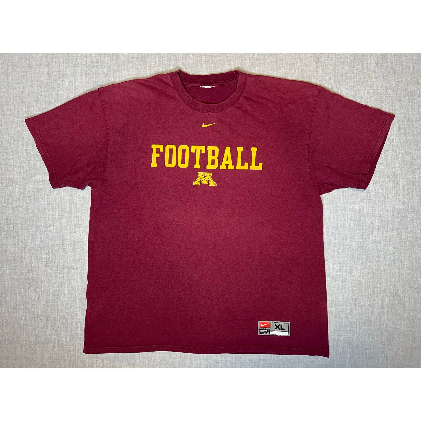 Nike × Vintage Vintage Nike University of Minnesota Football T-shirt XL Size US XL / EU 56 / 4 - 1 Thumbnail