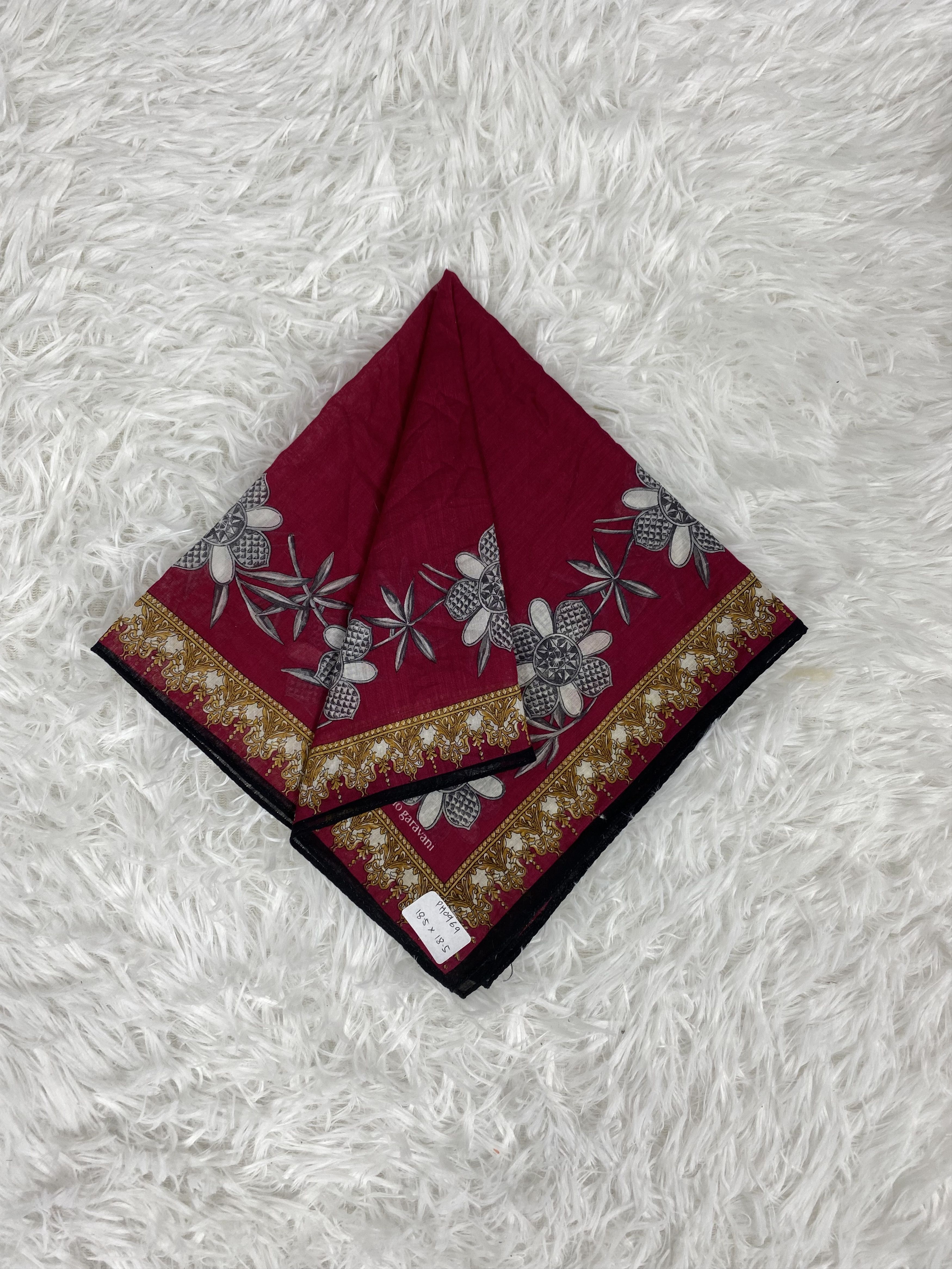 Vintage Vintage Valentino Garavani Handkerchief Neckerchief PH0969 Size ONE SIZE - 1 Thumbnail