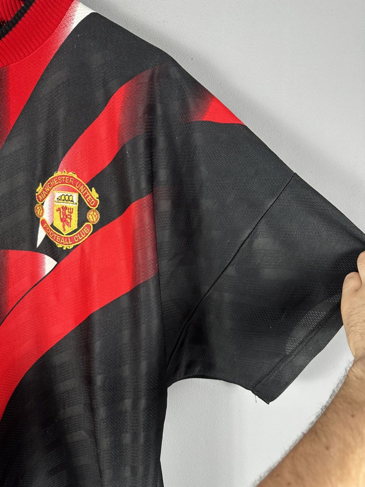 Umbro Manchester United Vintage 1996 Football Umbro Soccer XL Size US XL / EU 56 / 4 - 8 Thumbnail