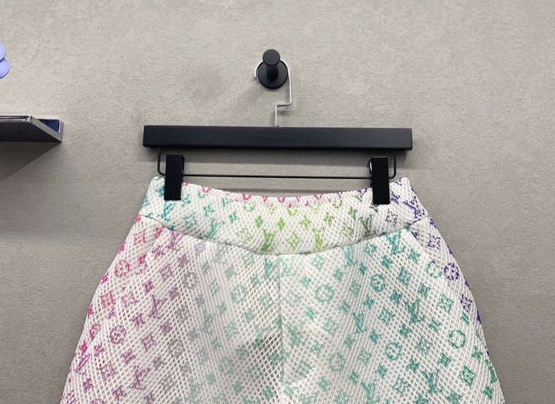 Louis Vuitton Louis Vuitton Colored Cutout Shorts 2503-Nextarrow Size US 36 / EU 52 - 4 Thumbnail