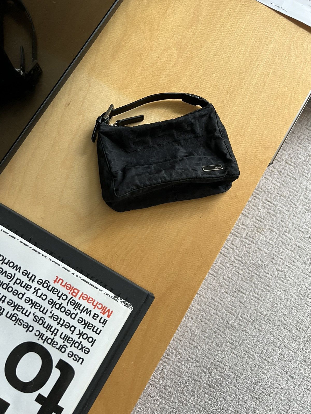 Designer × Fendi × Vintage FENDI Baguette Size ONE SIZE - 1 Thumbnail