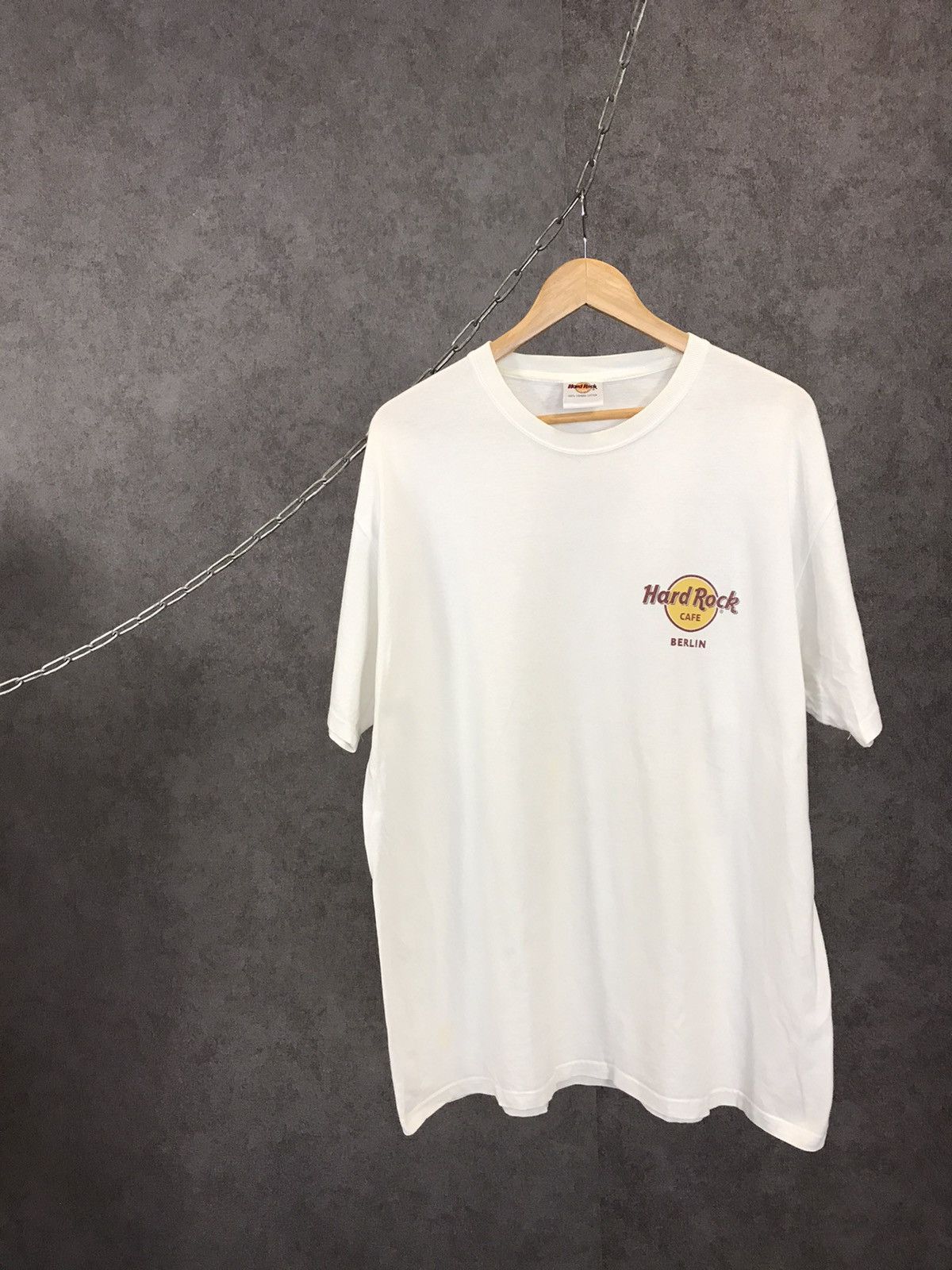 Hard Rock Cafe Hard Rock Cafe Berlin vintage big logo tee Size US XL / EU 56 / 4 - 1 Thumbnail