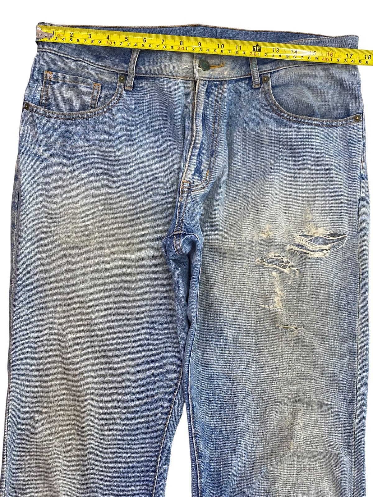 Japanese Brand Japanese Brand Faded Wash Distressed Style Loose Jeans Size US 35 - 9 Thumbnail
