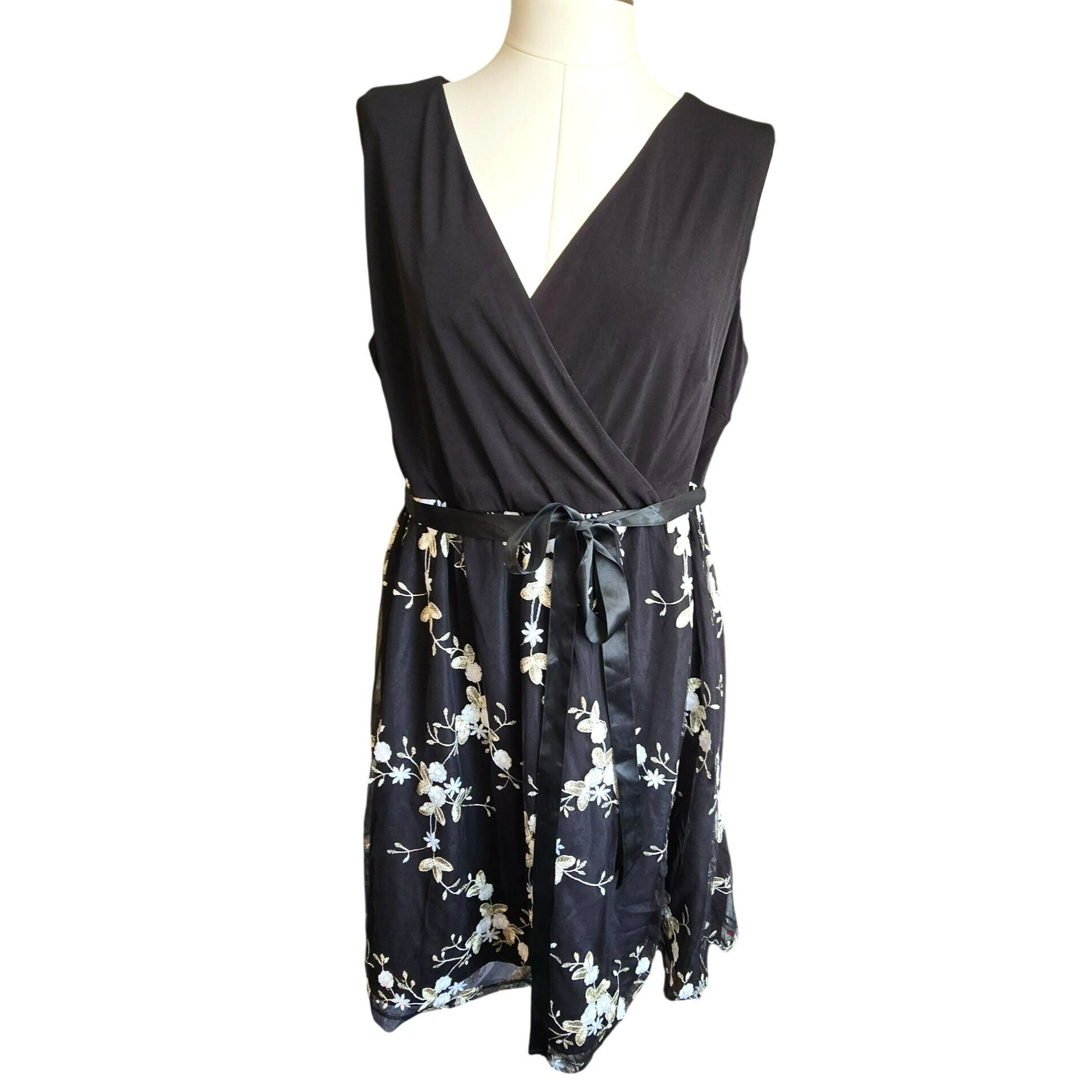 Other Womens Black Floral Sleeveless Wrap Dress 2X With Tie Waist Size XXL / US 16-18 / IT 52-54 - 1 Thumbnail