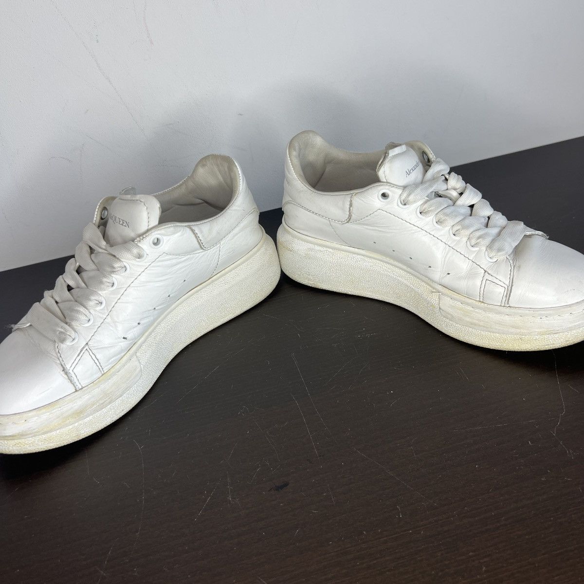 Alexander McQueen Alexander McQueen Oversized sneaker Size US 5 / IT 35 - 8 Thumbnail