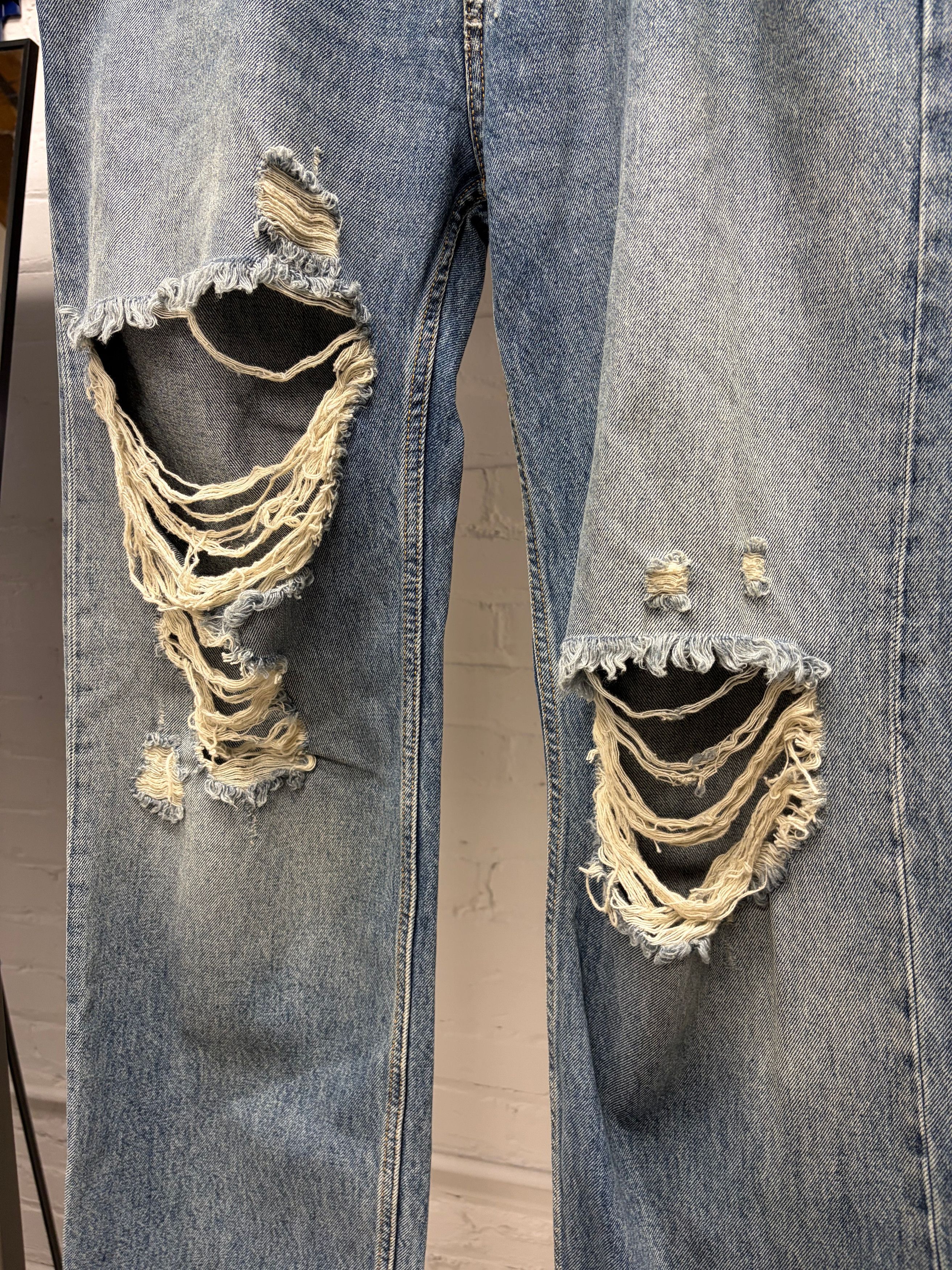 Balenciaga 2023 Balenciaga ‘Heavily Distressed’ Washed Blue Bootcut Baggy Denim Size US 33 - 2 Thumbnail